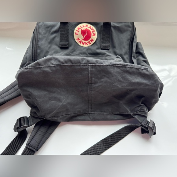 Fjällräven Kånken Classic Backpack Black – 16L - Picture 8 of 10
